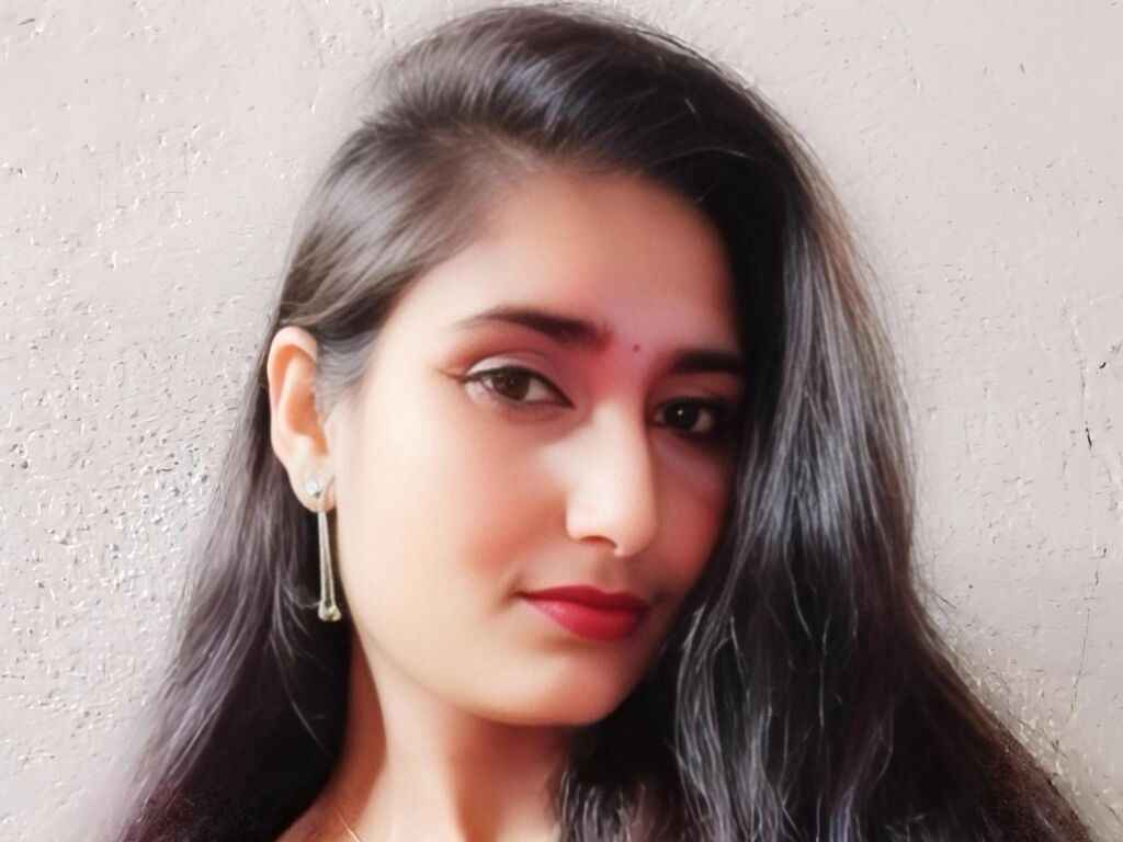 Zoe Sathi Picture